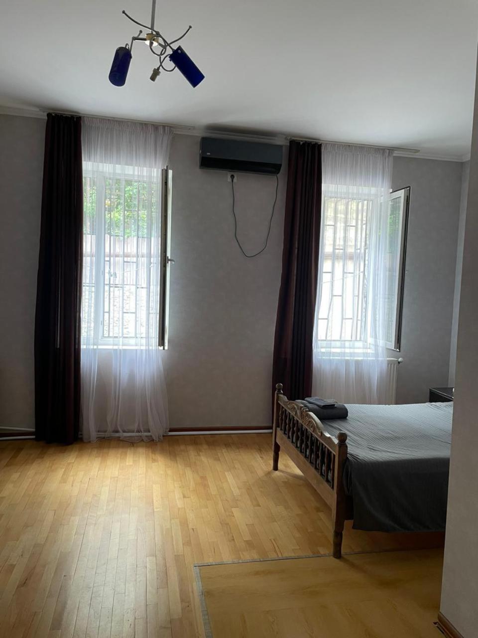 Gnt+ Hotel Tbilisi ภายนอก รูปภาพ